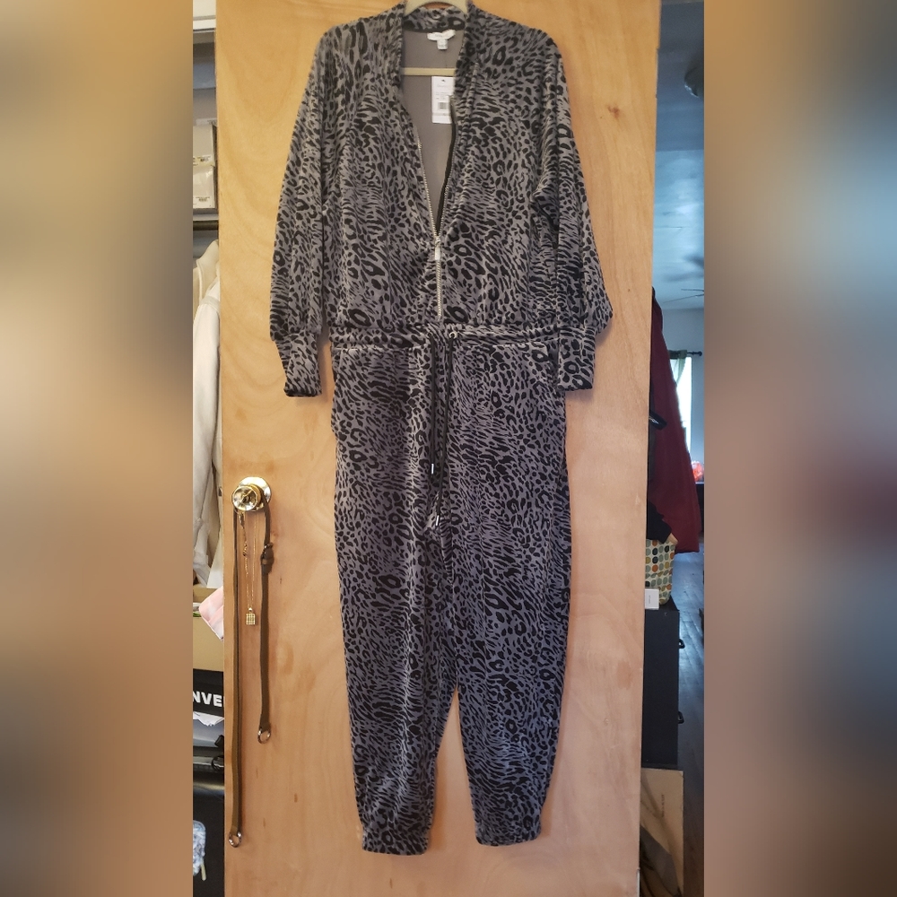SKINNYGIRL 14/16(1X) BLACK AND GREY ANIMAL PRINT VELOUR JUMPSUIT NEW